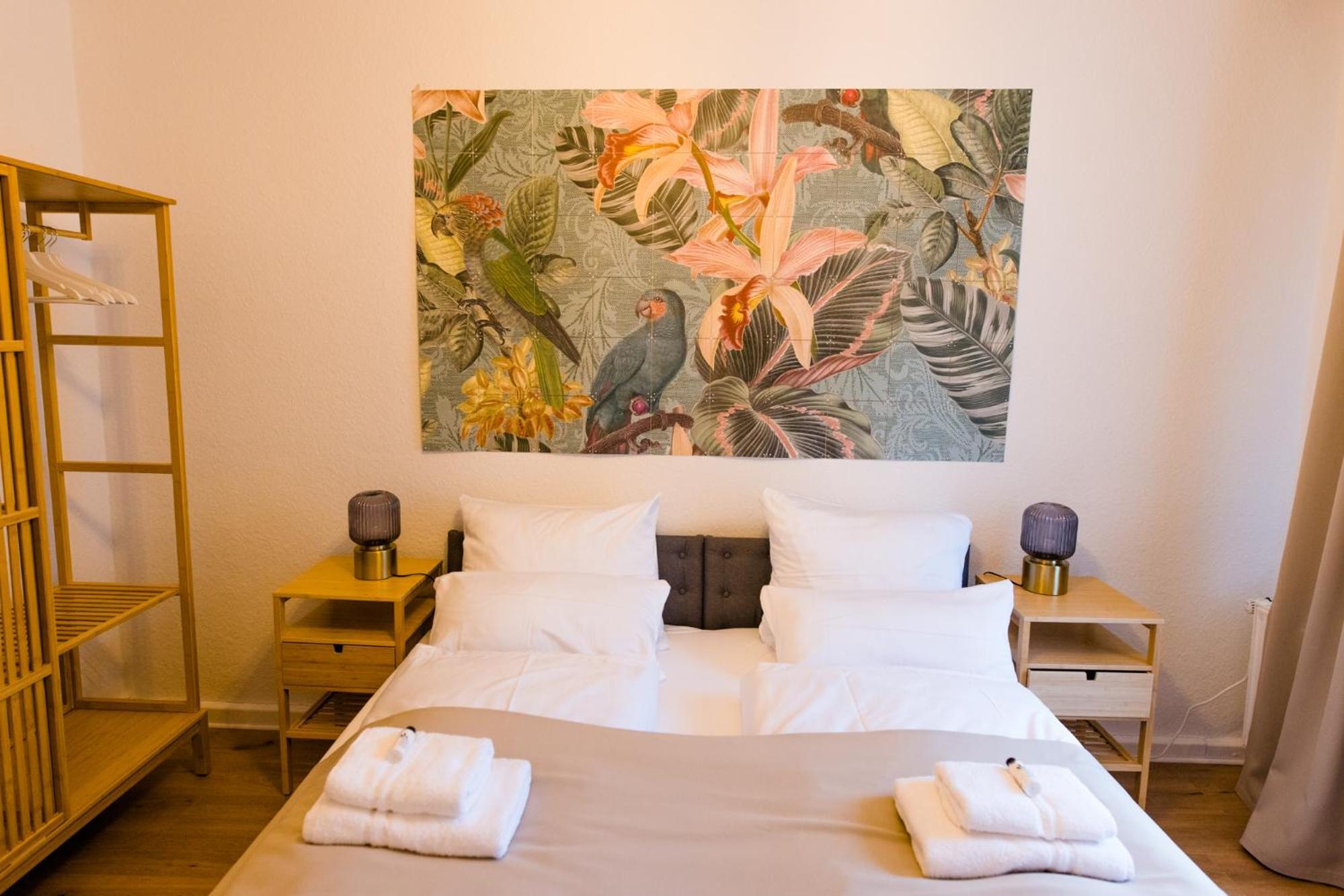 Staylight City - Premium Appartements Mit Balkon هيلدسهايم الغرفة الصورة