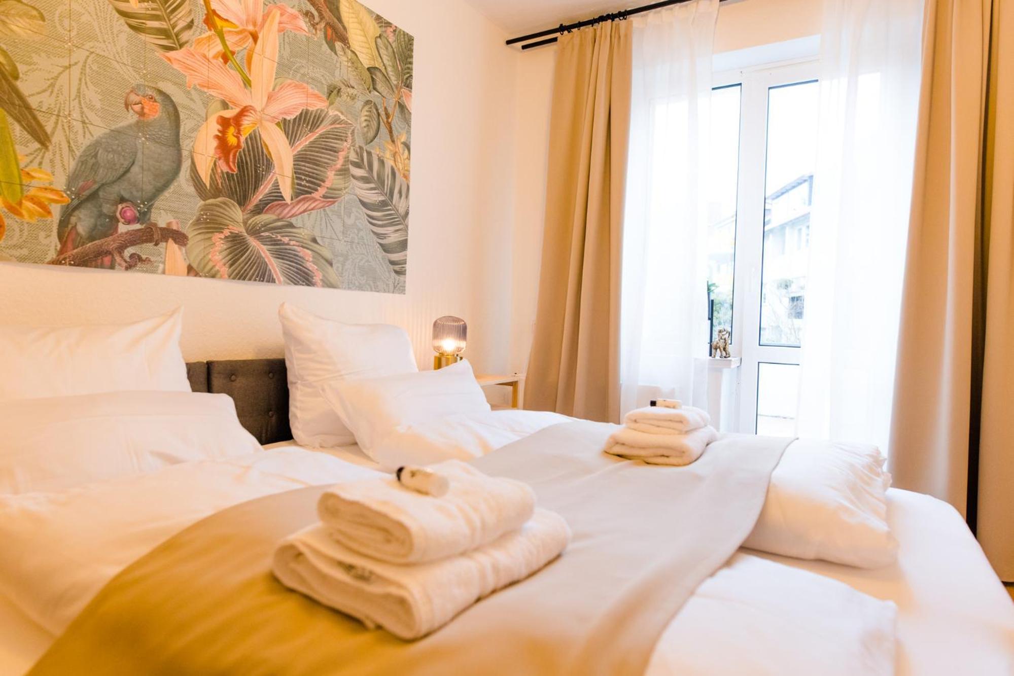 Staylight City - Premium Appartements Mit Balkon هيلدسهايم الغرفة الصورة