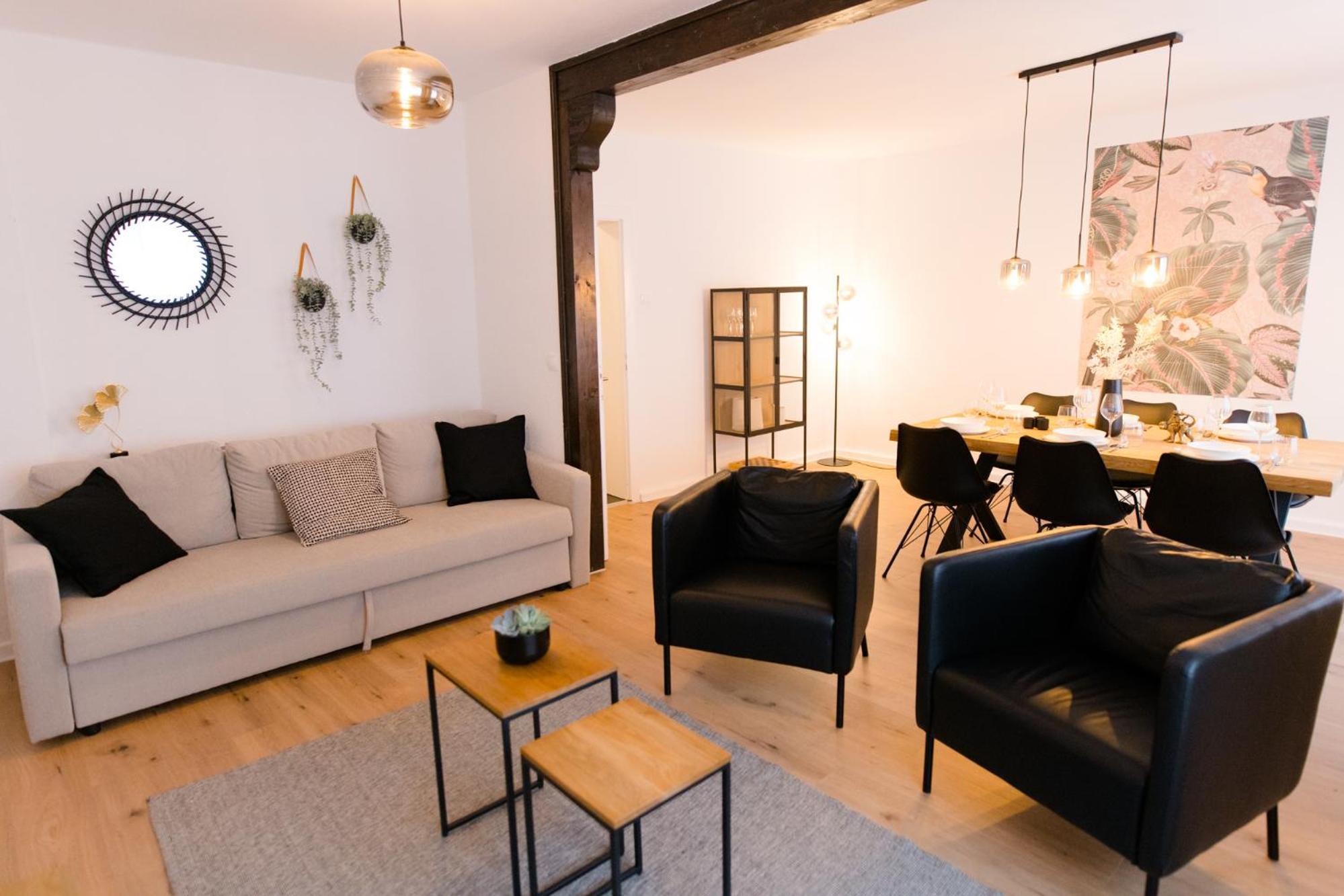 Staylight City - Premium Appartements Mit Balkon هيلدسهايم الغرفة الصورة